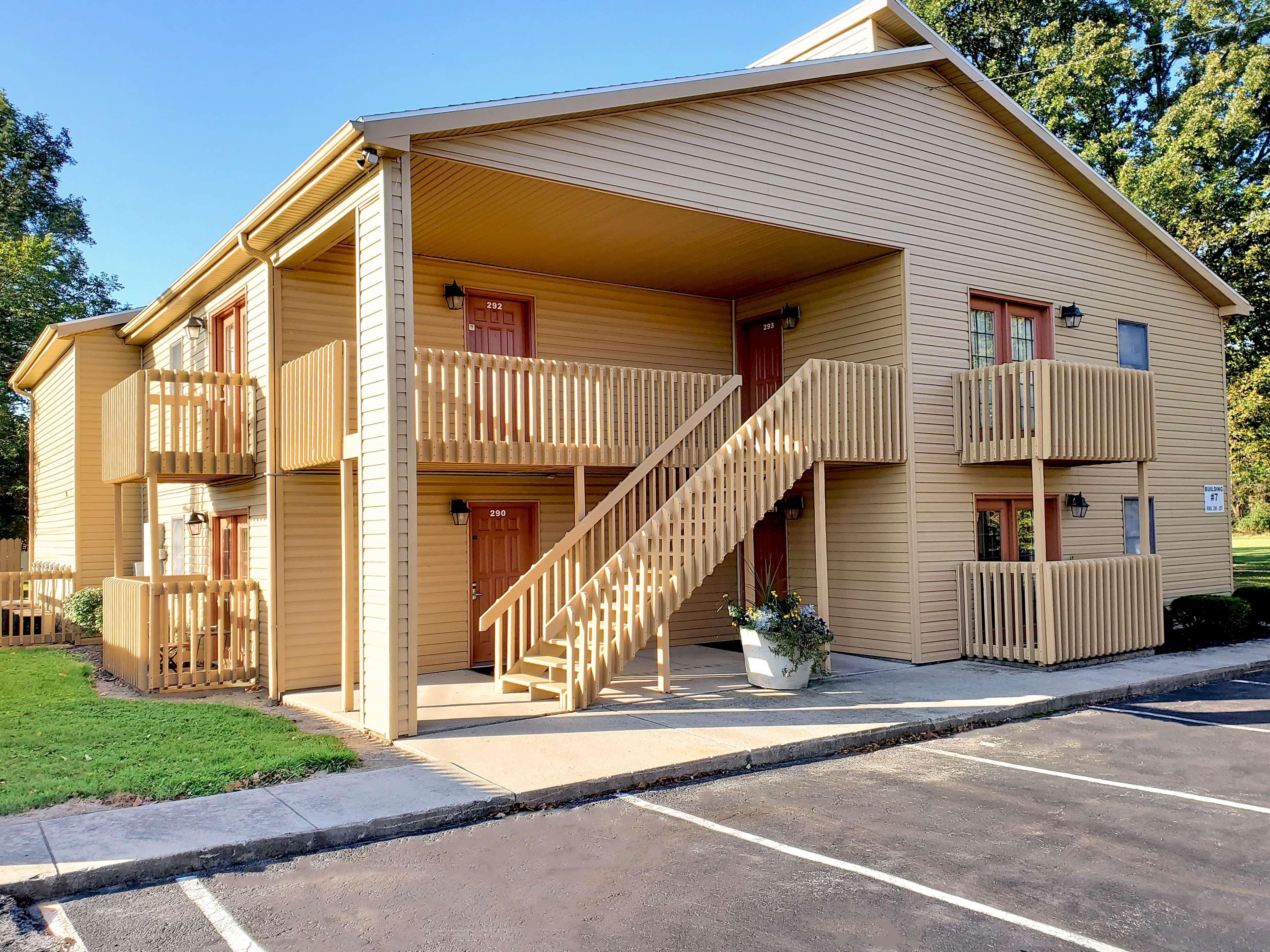 Americas Best Value Inn St. Marys Exterior foto